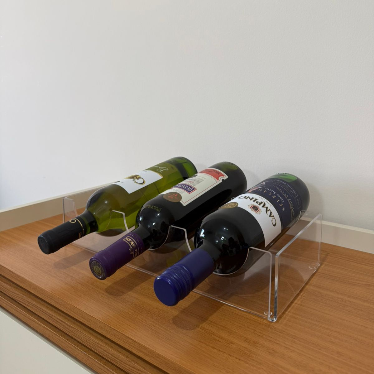 Suporte para Vinhos em Acrílico – Organizador Premium